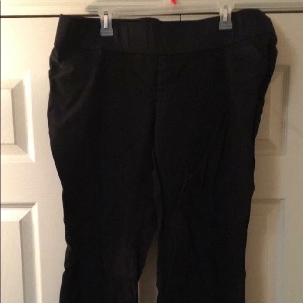 Maternity pants 16